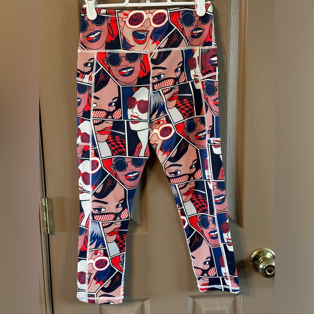 CVG Pop-Art Capri Leggings